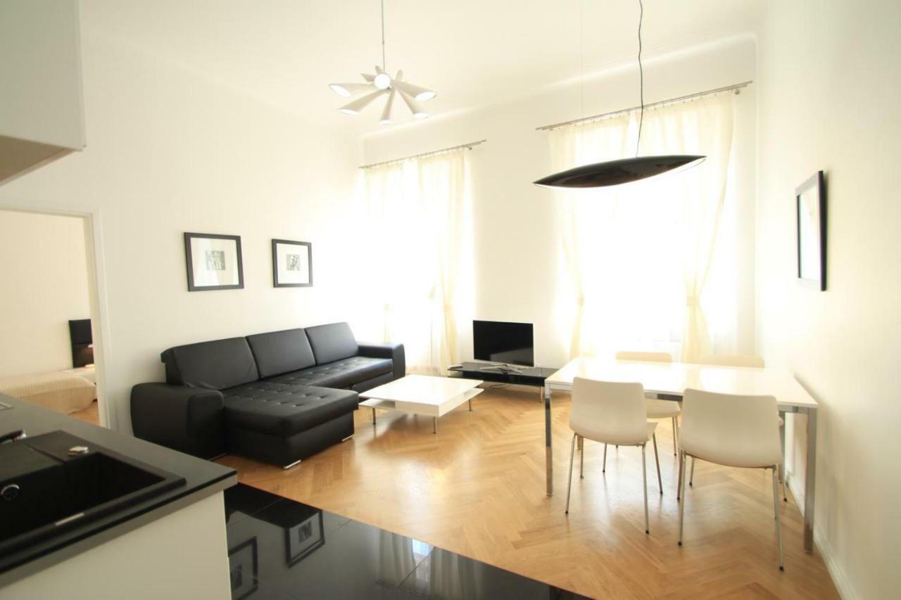 Main Market Square Apartments Cracovie Extérieur photo