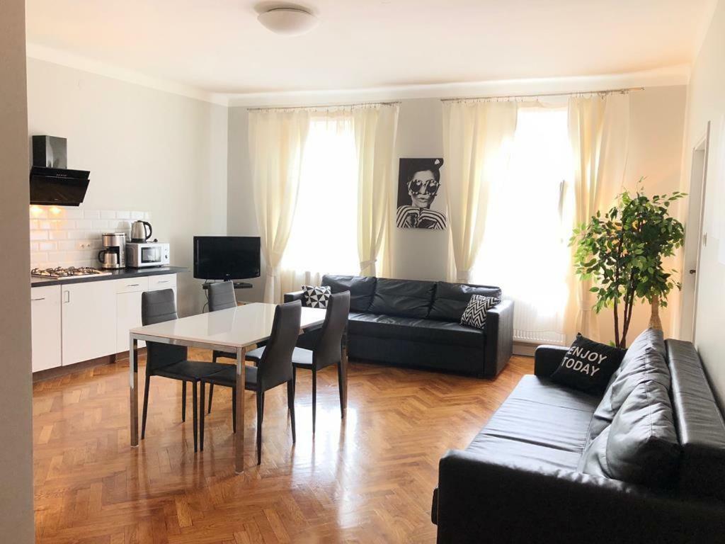 Main Market Square Apartments Cracovie Extérieur photo